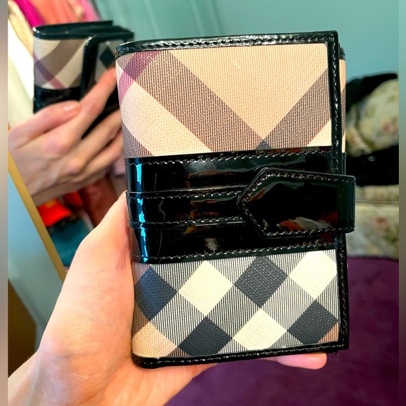 Burberry wallet - Picture 3 of 3